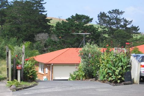 Photo of property in 13 Buncrana Place, Pinehill, Auckland, 0632