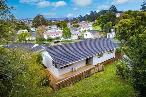 Photo of property in 3 Shale Avenue, Massey, Auckland, 0614