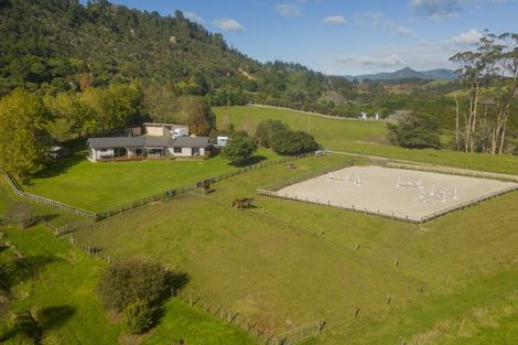 Photo of property in 77 Hodge Road, Coroglen, Whitianga, 3591