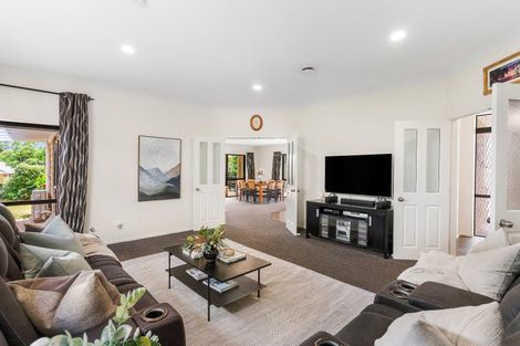 Photo of property in 15 Glenross Drive, Wattle Downs, Auckland, 2103