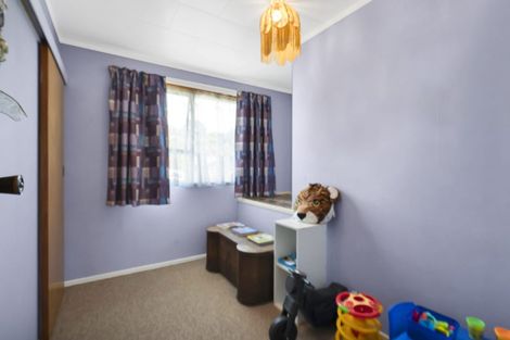 Photo of property in 18 Shaldon Crescent, Blagdon, New Plymouth, 4310