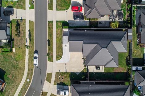 Photo of property in 6 Leet Crescent, Papamoa Beach, Papamoa, 3118