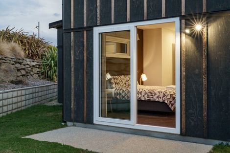 Photo of property in 21 Kapuka Lane, Wanaka, 9305