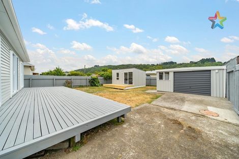 Photo of property in 17 Reynolds Street, Taita, Lower Hutt, 5011