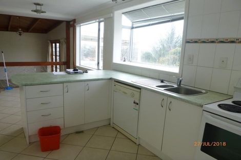 Photo of property in 63 Moire Road, Massey, Auckland, 0614