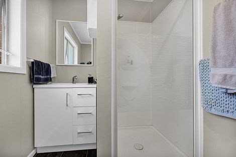 Photo of property in 2/39 Awanui Street, Merrilands, New Plymouth, 4312