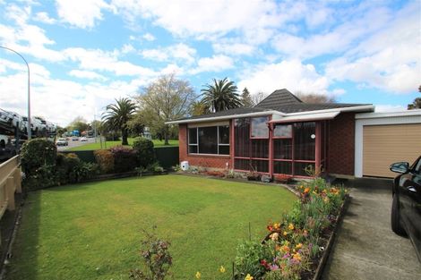 Photo of property in 380 Oxford Street, Levin, 5510