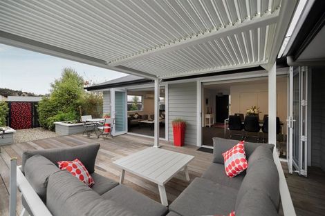 Photo of property in 43 Kingfisher Crescent, Albert Town, Wanaka, 9305