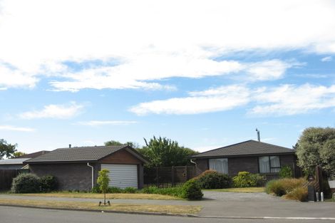 Photo of property in 30 Royal Park Drive, Parklands, Christchurch, 8083