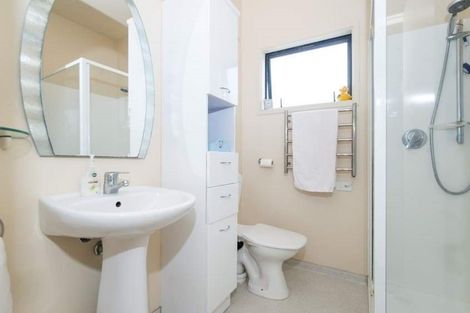 Photo of property in 111h Church Street, Onehunga, Auckland, 1061