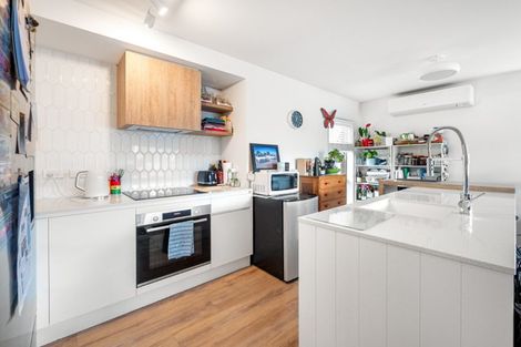 Photo of property in 232a Oceanbeach Road, Mount Maunganui, 3116