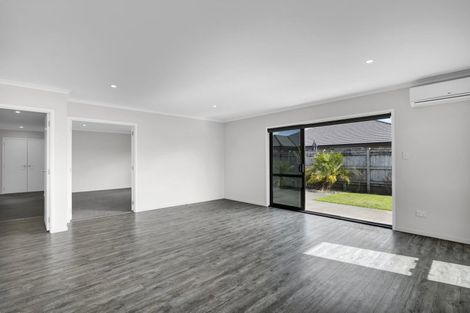 Photo of property in 16 Keene Drive, Bell Block, New Plymouth, 4312