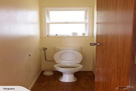 Photo of property in 2/81 Cardiff Road, Pakuranga, Auckland, 2010