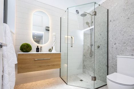 Photo of property in 17 Helmores Lane, Merivale, Christchurch, 8014