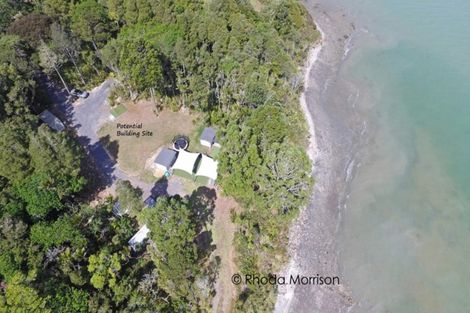 Photo of property in 435 Heatley Road, Whakapirau, 0583