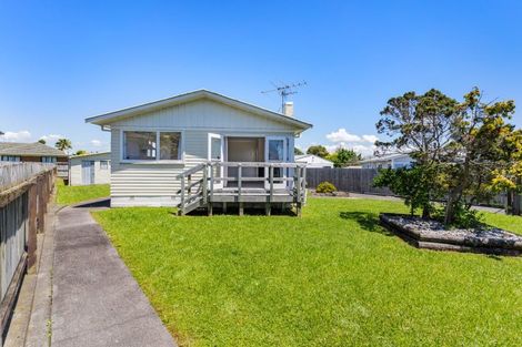 Photo of property in 22 President Avenue, Papakura, 2110