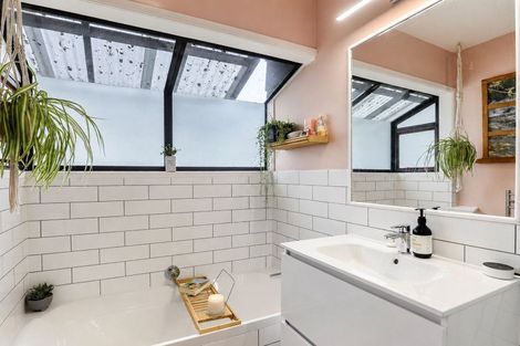 Photo of property in 11 Egmont Road, Ngongotaha, Rotorua, 3010