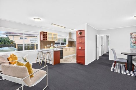 Photo of property in 5 Bittern Place, Henderson, Auckland, 0610