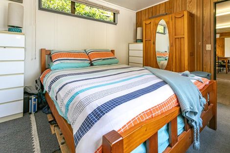 Photo of property in 121 Waireka Place, Whangamata, 3620