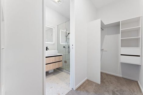 Photo of property in 729 Massey Road, Mangere, Auckland, 2022