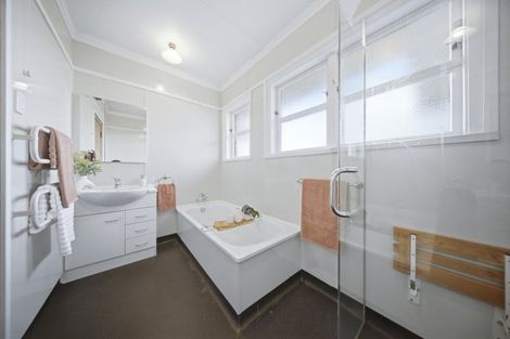Photo of property in 12 Lark Street, Taihape, 4720