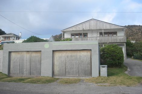 Photo of property in 7 The Parade, Paekakariki, 5034