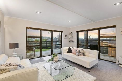 Photo of property in 2/38 Penzance Road, Mairangi Bay, Auckland, 0630