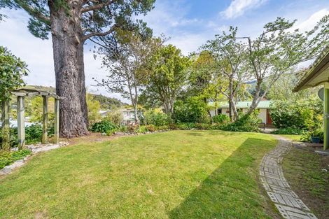 Photo of property in 3 Whangakoko Grove, Birchville, Upper Hutt, 5018