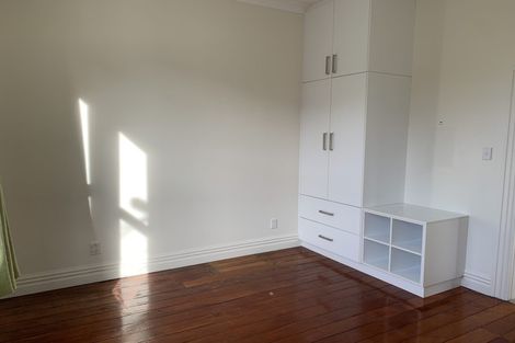 Photo of property in 5 Devon Street, Aro Valley, Wellington, 6021