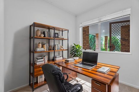 Photo of property in 8 Hagen Close, Golflands, Auckland, 2013