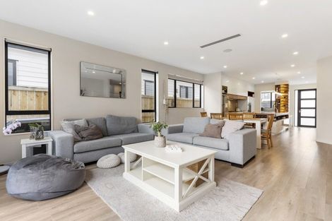 Photo of property in 10 Hato Road, Hobsonville, Auckland, 0616