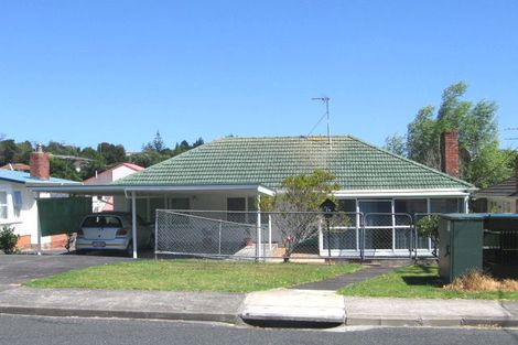 Photo of property in 1/28 Elliott Avenue, Bayview, Auckland, 0629