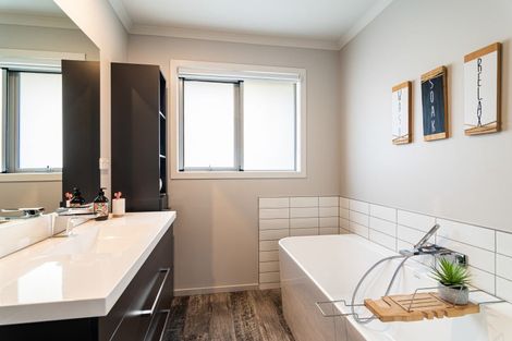 Photo of property in 56 Parapara Beach Road, Parapara, Takaka, 7182