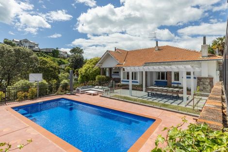 Photo of property in 60 Milton Road, Bluff Hill, Napier, 4110