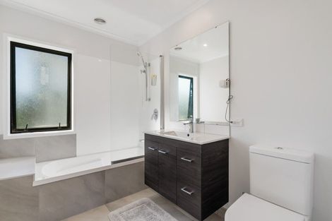Photo of property in 60 Mapou Road, Hobsonville, Auckland, 0616