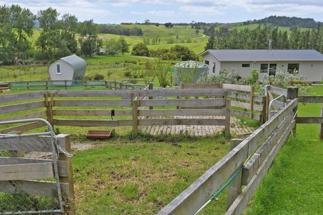 Photo of property in 56 Wattle Lane, Kaiwaka, 0573