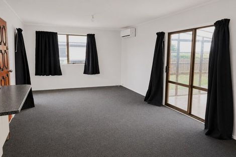 Photo of property in 6 Waterview Road, Favona, Auckland, 2024