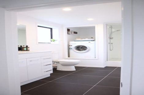 Photo of property in 42 Elliston Crescent, Stanmore Bay, Whangaparaoa, 0932