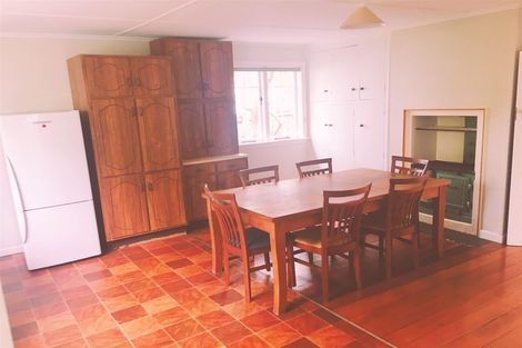 Photo of property in 20 Golf Road, New Lynn, Auckland, 0600