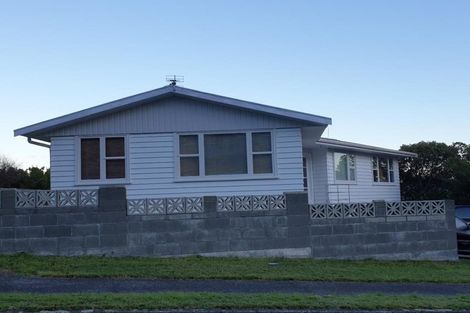 Photo of property in 4 Marne Grove, Waitangirua, Porirua, 5024