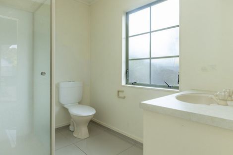 Photo of property in 1/8 Kathleen Place, Rainbow Point, Taupo, 3330