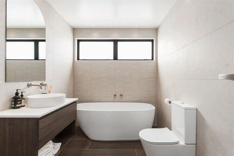 Photo of property in 2/39 Webb Street, St Albans, Christchurch, 8014