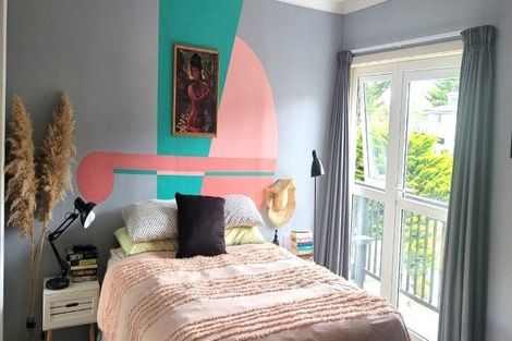 Photo of property in 6 View Road, Titahi Bay, Porirua, 5022