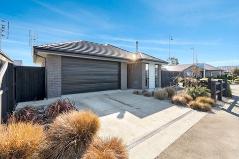 Photo of property in 43 William Deans Drive, Prebbleton, 7604