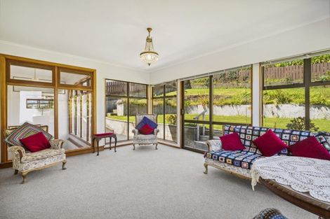 Photo of property in 28 Ashleigh Crescent, Miramar, Wellington, 6022