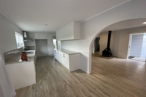 Photo of property in 73 Triangle Road, Massey, Auckland, 0614