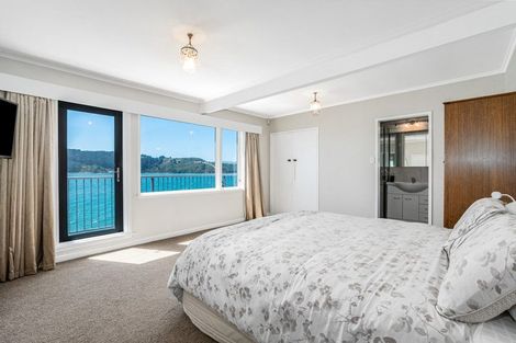 Photo of property in 62 Evans Bay Parade, Roseneath, Wellington, 6021