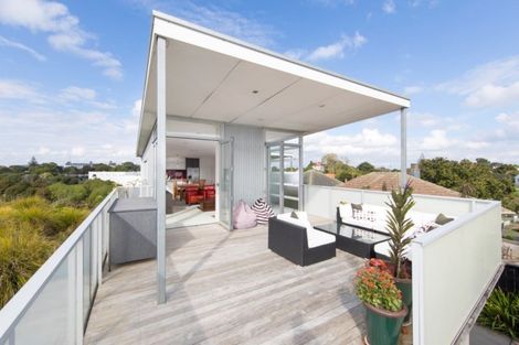 Photo of property in 10 Barrister Avenue, Mount Roskill, Auckland, 1042