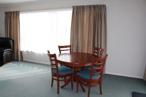 Photo of property in 9a Calder Place, Winton, 9720