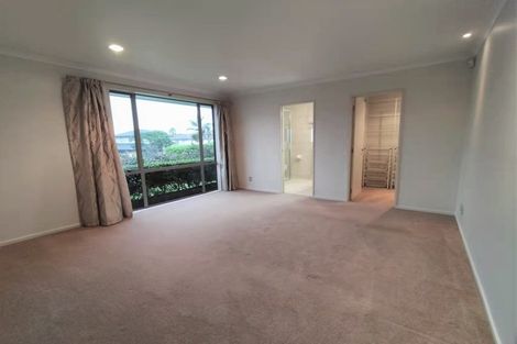 Photo of property in 38 Moyrus Crescent, East Tamaki Heights, Auckland, 2016
